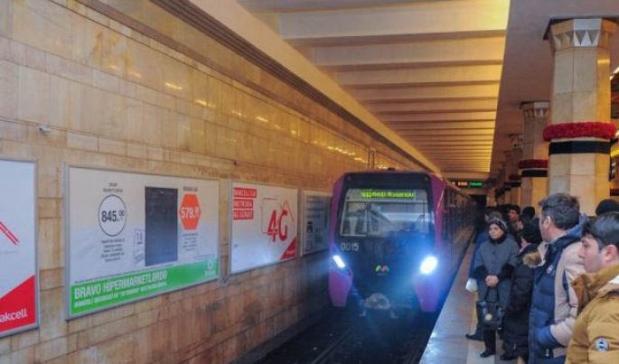 Bakı metrosunda sərnişin öldü – Həkimsiz qalan yeraltı dünya – VİDEO
