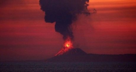 Indoneziyada vulkan püskürdü