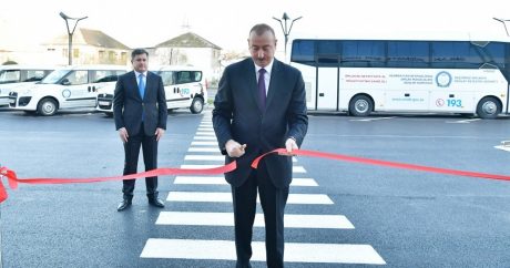 Prezident yeni Əmlak Xidmətləri Məkanının açılışında – FOTO