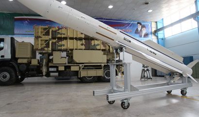 İran 12 ballistik raketini nümayiş etdirdi