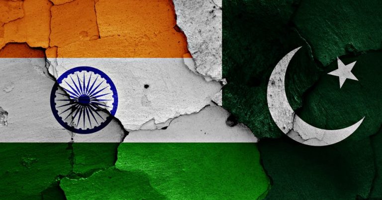 Hindistan Pakistandakı səfirini geri çağırdı