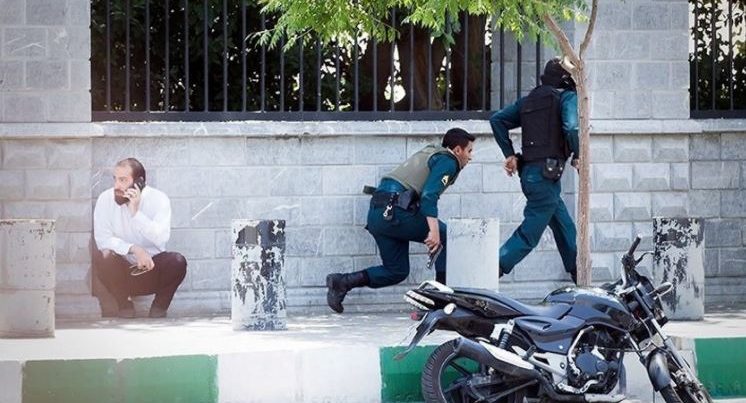 İranda sərhəd pozucuları ilə atışmada iki nəfər öldürüldü