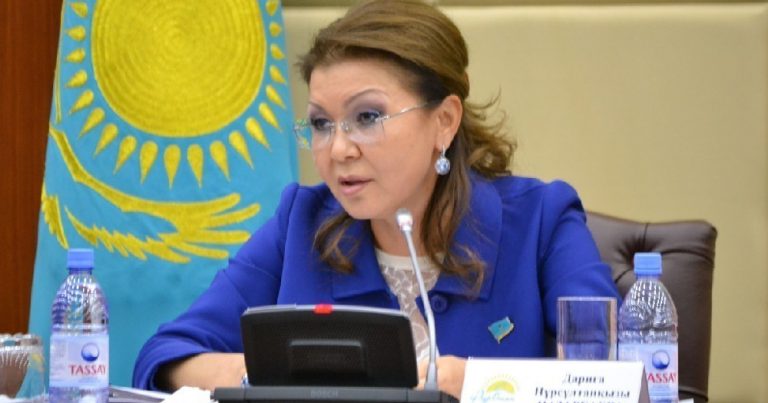 Nazarbayevin qızı spiker seçildi