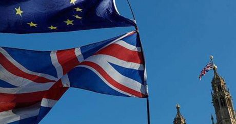 İngilis parlamentini baş nazirə ağır şərt qoydu: “Brexit” böhranı böyüyür