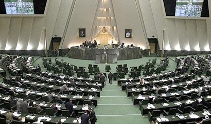 İranda yeni qadağa: üç dəfə ardıcıl seçilən deputat seçkilərə namizədlik verə bilməyəcək