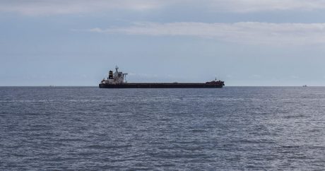 Hörmüz boğazında kritik vəziyyət: Böyük Britaniyanın Hərbi-Dəniz Donanması tankerlərə nəzarət edəcək