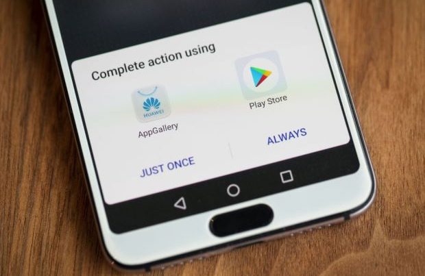 “Huawei” “Google Play”dən imtina etməyə hazırlaşır