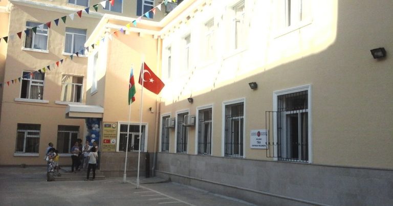 Bakı Atatürk Liseyinin yeni filialına qəbul başladı – FOTO