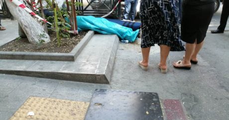Bakıda yaşlı kişi küçədə yıxılaraq vəfat edib – FOTO