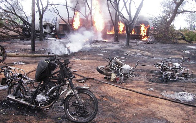Tanzaniyada yanacaq daşıyan maşın partladı: 68 ölü