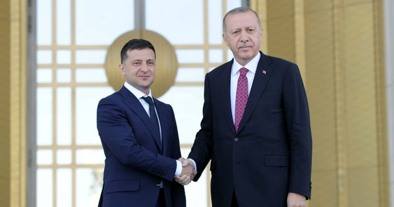 Elxan Şahinoğlu: “Zelenski Türkiyənin Ukrayna üçün mühüm ölkə olduğunu başa düşür” – MÜSAHİBƏ