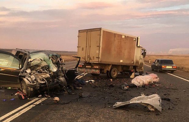 Rusiyada yol qəzasında azərbaycanlı sürücü öldü