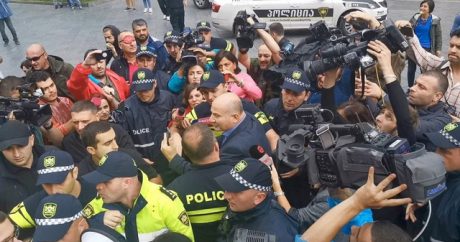 Gürcüstanda etiraz aksiyaları yenidən canlanır – 3 nəfər saxlanıldı