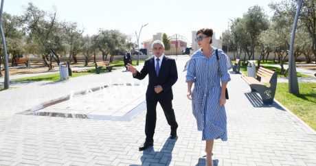 Mehriban Əliyeva istirahət parkı və orta məktəbin açılışında – FOTOLAR
