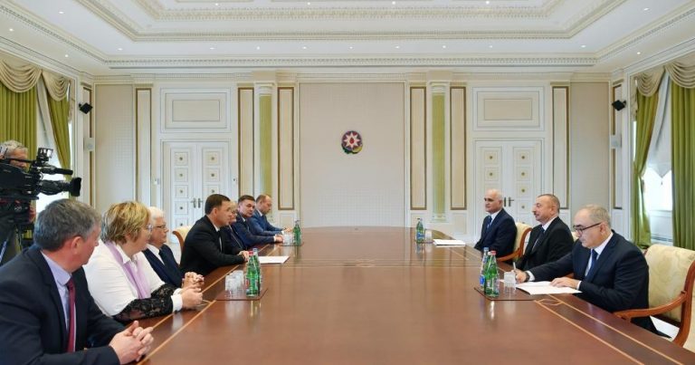 İlham Əliyev rusiyalı qubernatoru qəbul etdi