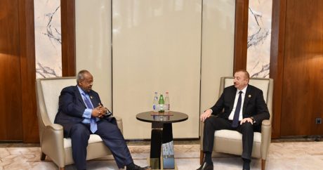 İlham Əliyev Cibuti Prezidenti ilə görüşdü