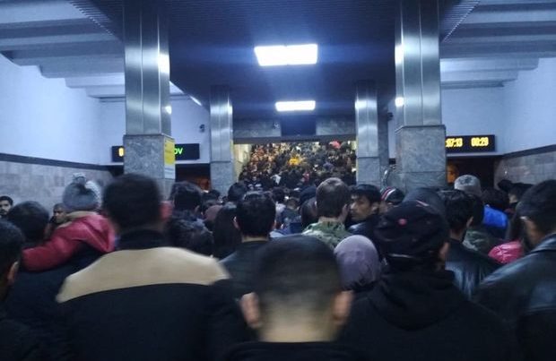 Bakı metrosunda sıxlıq