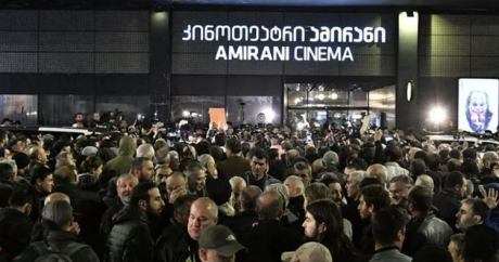 Gürcüstanda geylər haqda film etirazlara səbəb oldu: 11 nəfər saxlanıldı