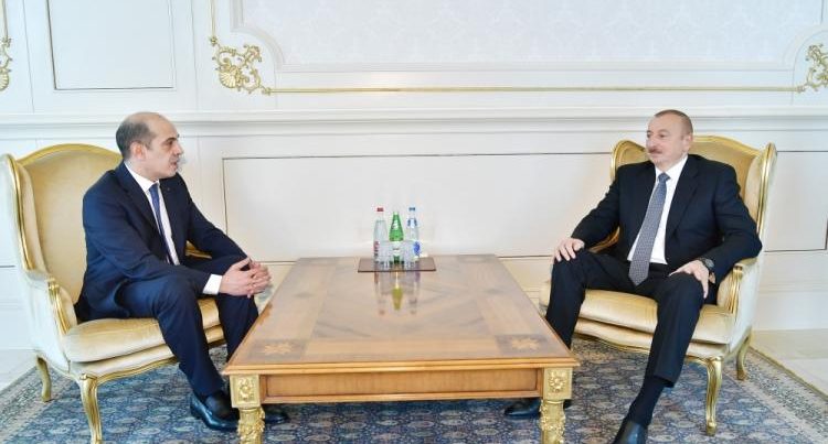Prezidenti İlham Əliyev qəbullar keçirdi – FOTO