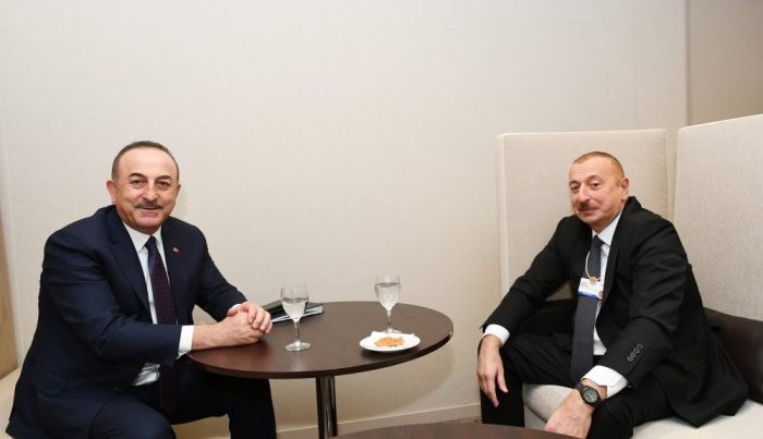 İlham Əliyev Davosda Mövlud Çavuşoğlu ilə görüşdü