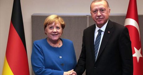 Ərdoğanla Merkel arasında telefon danışığı oldu