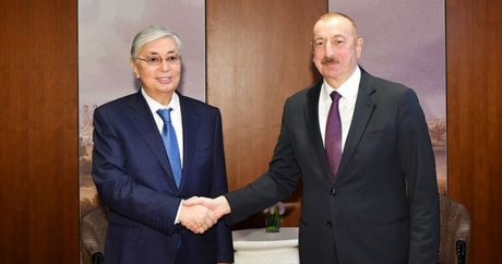 İlham Əliyev Qazaxıstan Prezidenti ilə görüşdü – FOTO