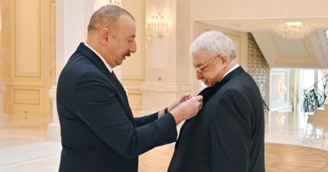 Prezident Mixail Qusmana “Şərəf” ordenini təqdim etdi – FOTOLAR