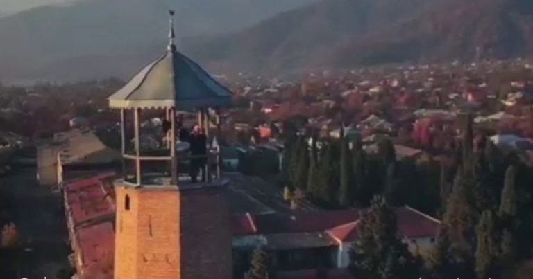 15 milyon nəfərin izlədiyi səs-küylü azan: O məscid Qranadada yox, Balakəndədir – VİDEO