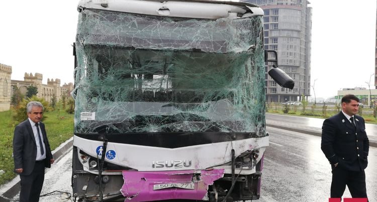 Sumqayıtda avtobus qəzası – 14 nəfər xəsarət alıb