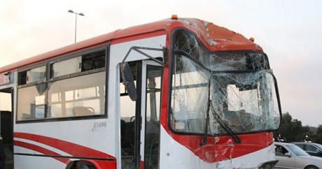 Bakıda iki avtobus toqquşdu: Ölən var – VİDEO