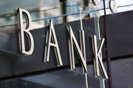“Bağlanmış banklardakı qorunmayan əmanətlərin taleyi necə olacaq?” – İqtisadçıdan AKTUAL SUAL