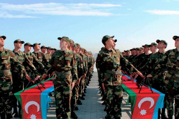 Azərbaycan Ordusunda andiçmə mərasimləri keçirildi