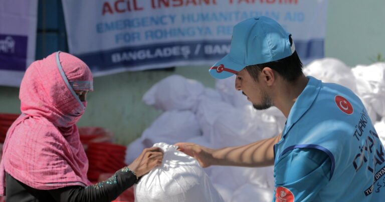 Türkiyə humanitar yardımlarda dünya lideridir – Foto