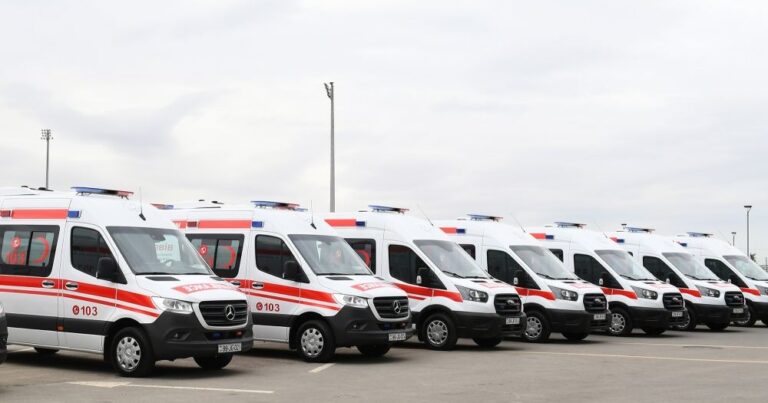 Naxçıvana yeni ambulanslar göndərildi