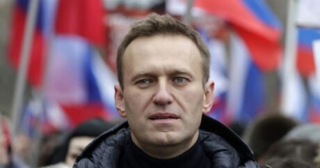Putin əsas rəqibinin yerini dəyişdi – Navalnı sərt rejimli həbsxanaya göndərildi