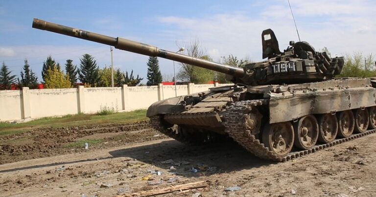 Düşmənin xeyli sayda hərbi texnikası məhv edildi – 6 tank ələ keçirildi