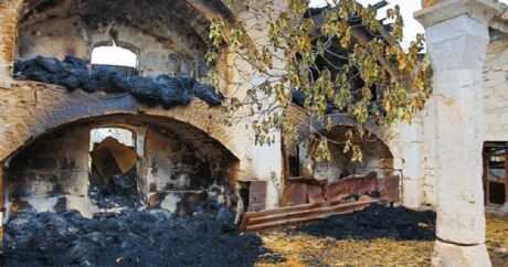 Ermənilər Ağdamdan çıxarkən bu məscidi də yandırıb – FOTO