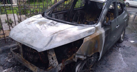 Suraxanıda “Hyundai” yandı