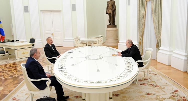 “Moskva görüşü üçtərəfli deyil, masada Türkiyə də var” – İstanbuldakı sabiq Baş konsulumuz