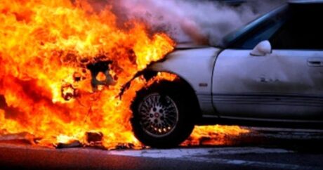 Abşeronda minik avtomobili yandı
