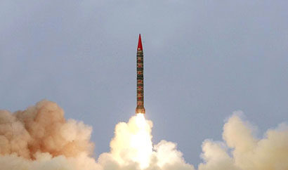 Pakistan ballistik raketi sınaqdan keçirdi