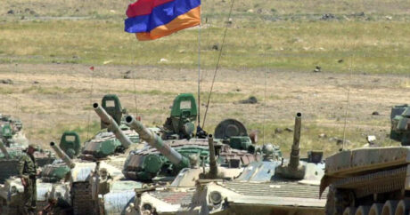MN: Sərhəd yaxınlığında Ermənistan tankları cəmləşib