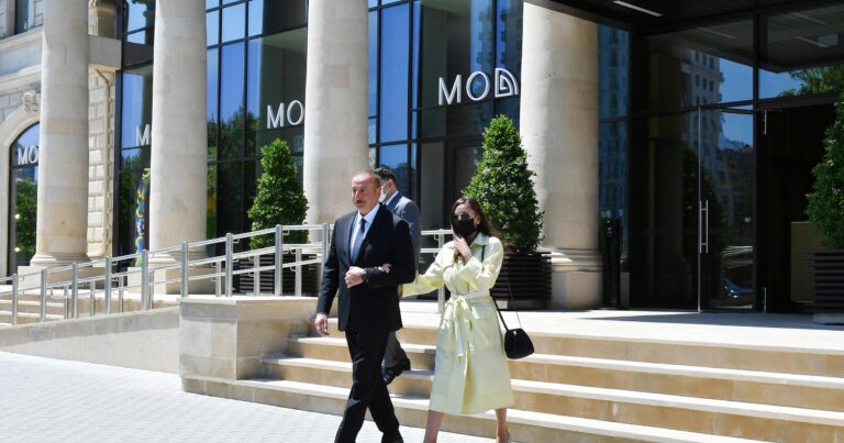 Prezident və xanımı “Courtyard by Marriott Baku” otelinin açılışında – FOTOLAR