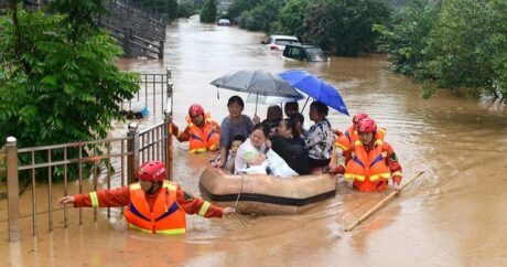 Çində leysan yağışlar 25 can aldı