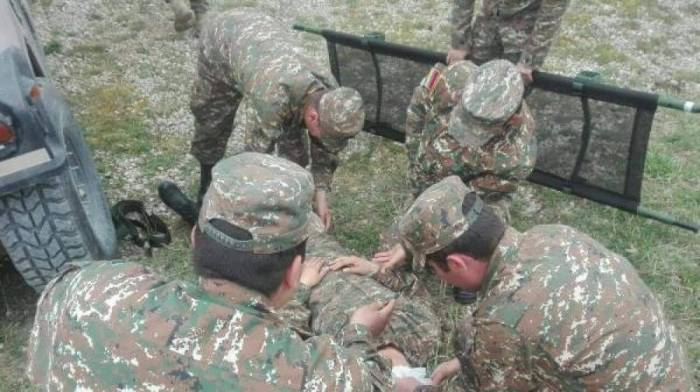 Ermənistan xüsusi təyinatlıları qəzaya düşdü: Ölən və yaralananlar var
