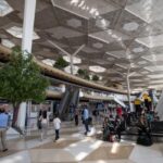 Heydər Əliyev Beynəlxalq Aeroportunda PROBLEM: İnsanlar qapıda qaldılar – FOTO