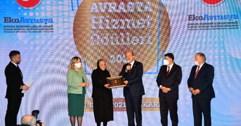Polad Həşimov “Avrasiyaya Hizmət Ödülü”nə layiq görüldü – Şimali Kipr Prezidenti generalın anasına MÜKAFATI VERDİ