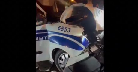 Bakıda “Gelandewagen” YPX avtomobilinə çırpıldı – Polis xəsarət aldı – VİDEO