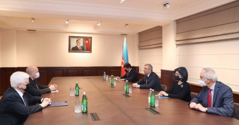 Samir Nuriyev Putinin xüsusi nümayəndəsi ilə görüşdü