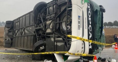Türkiyədə sərnişin avtobusu aşdı – 2 ölü, 28 yaralı – VİDEO